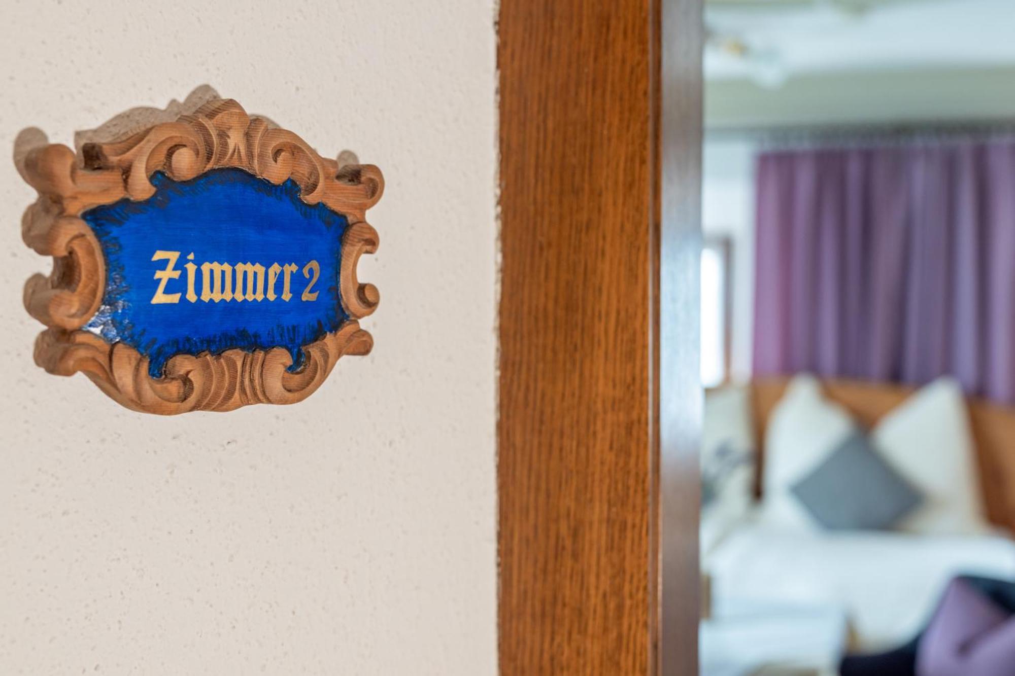 Landhaus Schmidt Elbigenalp Szoba fotó