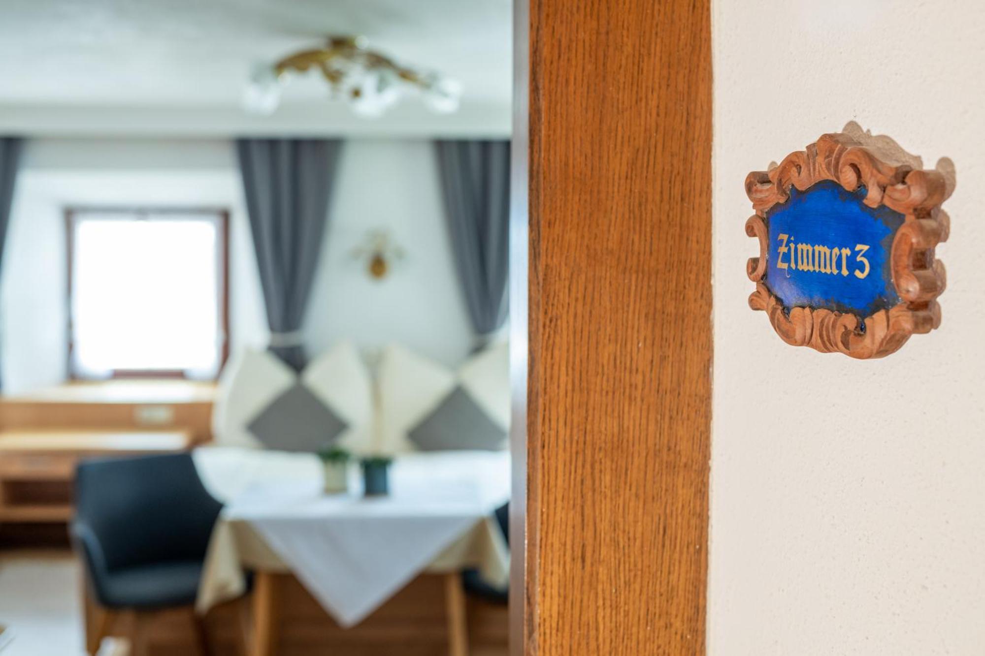 Landhaus Schmidt Elbigenalp Szoba fotó